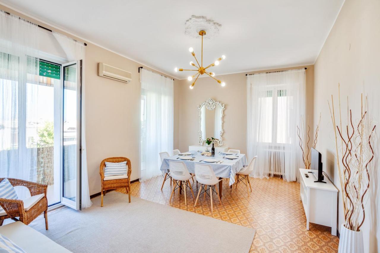 Rosamare Elegant Apartment Полиняно а Маре Екстериор снимка