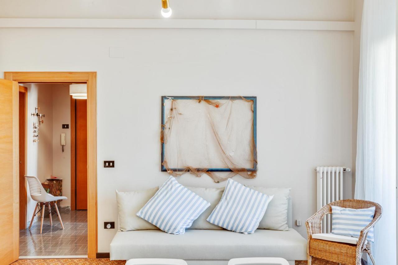 Rosamare Elegant Apartment Полиняно а Маре Екстериор снимка