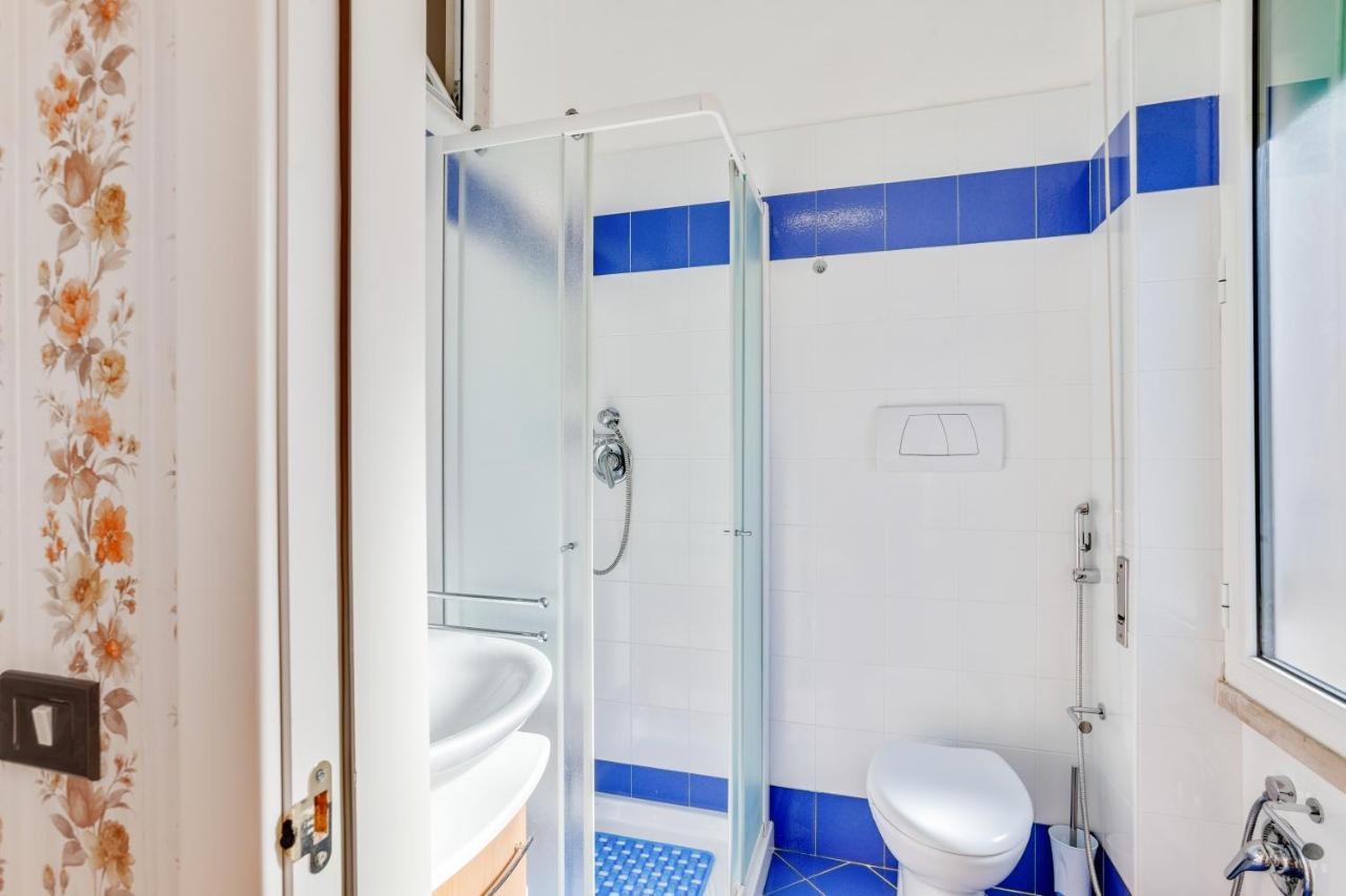 Rosamare Elegant Apartment Полиняно а Маре Екстериор снимка