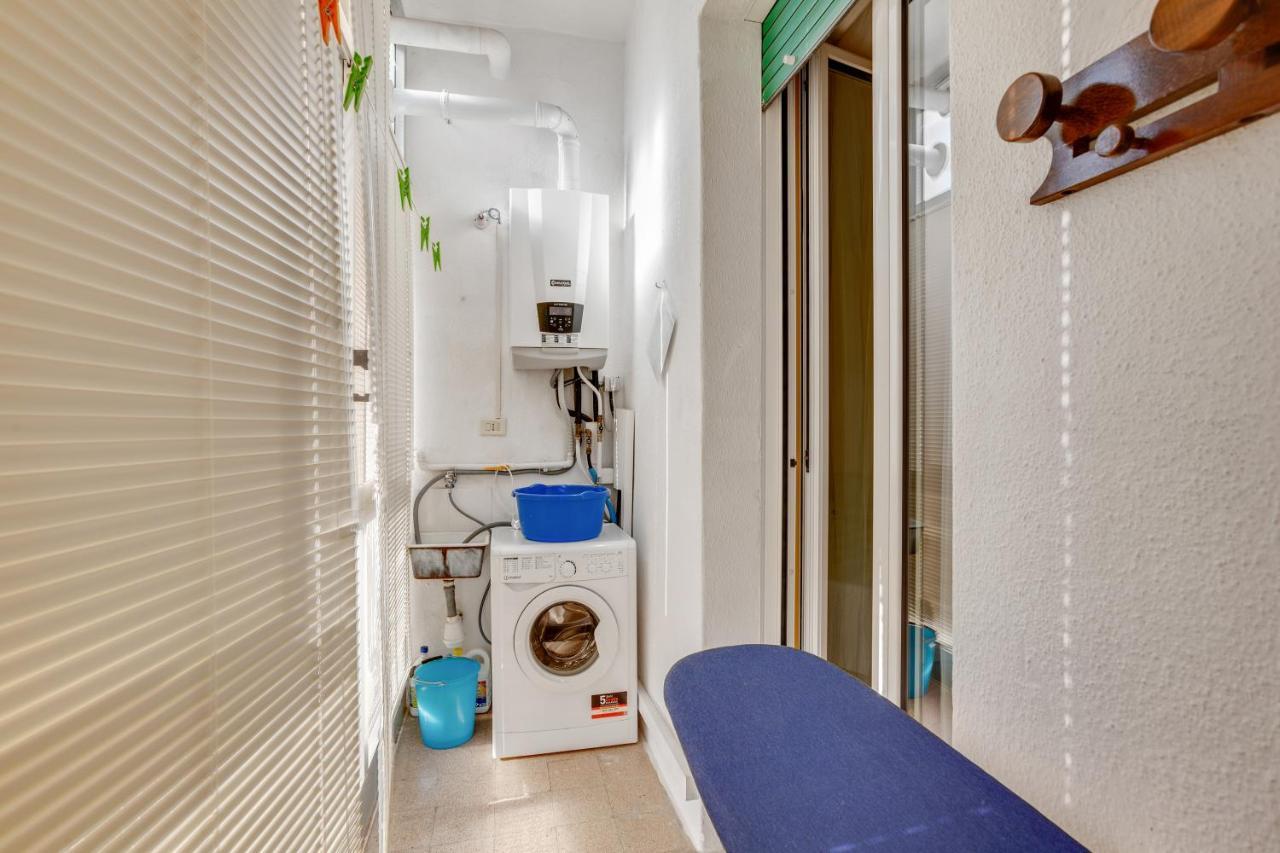 Rosamare Elegant Apartment Полиняно а Маре Екстериор снимка
