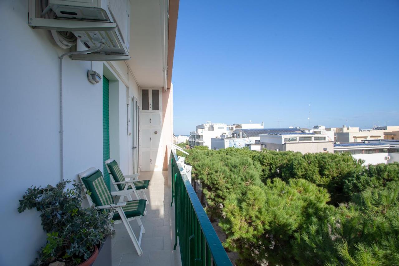 Rosamare Elegant Apartment Полиняно а Маре Екстериор снимка